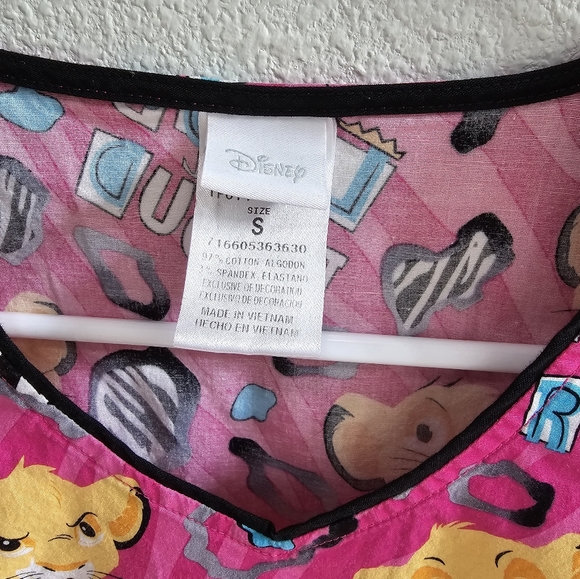 Disney Lion King svtub top pink and yellow. front pockets size small - Picture 3 of 4